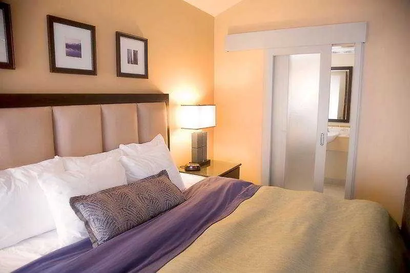 Hotel The Crystal Lodge Whistler