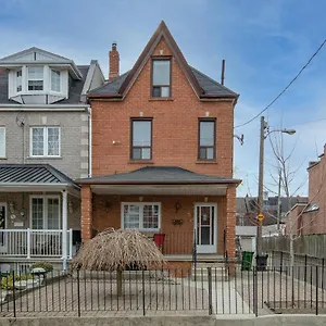 https://very-cozy-comfortable-in-downtown-toronto-great-value.hotelstorontoontario.org