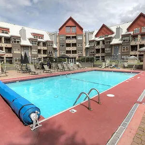 Apartment Placid Coach House 16