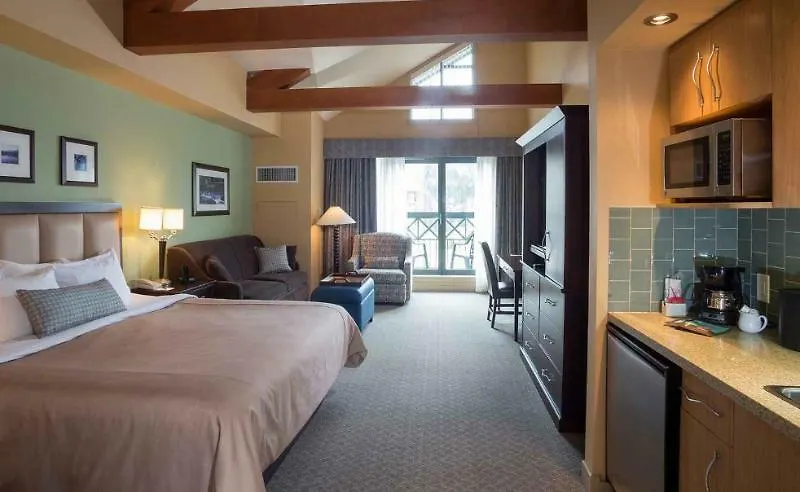 The Crystal Lodge Whistler 4*,